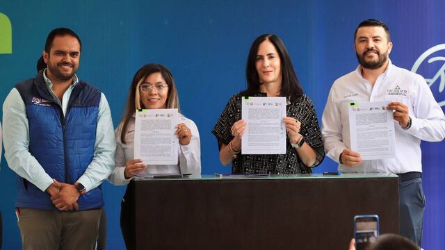 Lía Limón firma convenio con Mexider