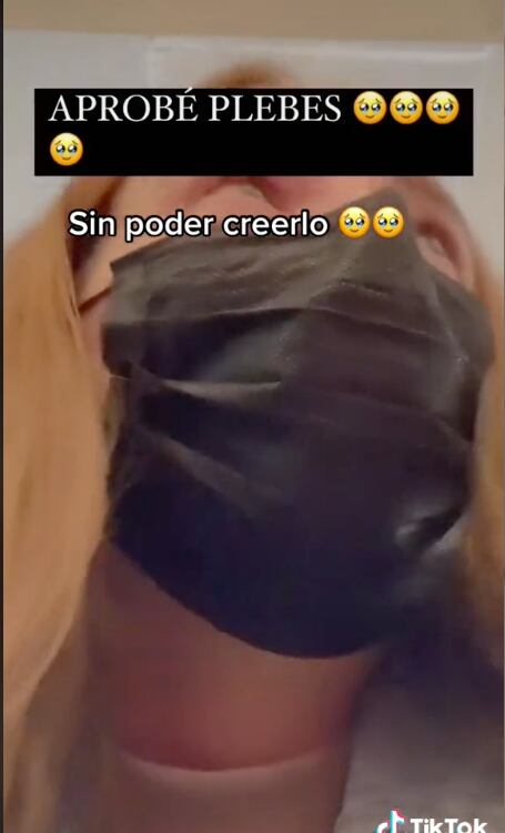 ucraniana pagó 8 mil pesos para naturalizarse mexicana y tuvo el mejor día de su vida