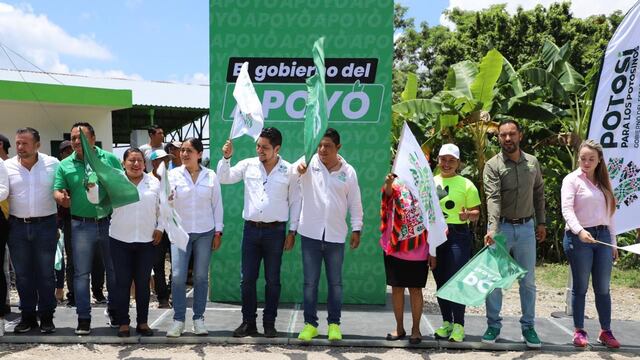 Ricardo Gallardo arranca camino rural