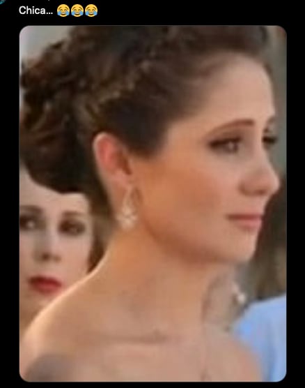 Acercamiento al rostro de Cristina Riva Palacio en boda con Daniel Bisogno.