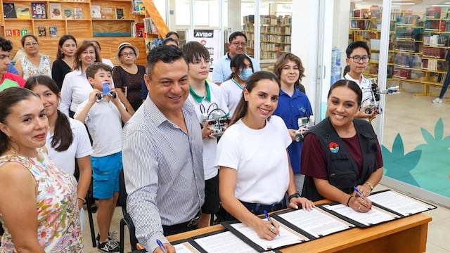 Cancún apuesta por robótica con apoyo de Ana Paty Peralta.