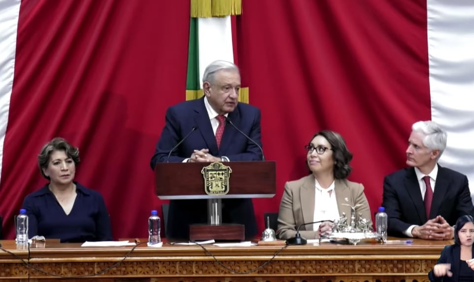 AMLO da mensaje en toma de protesta de Delfina Gómez