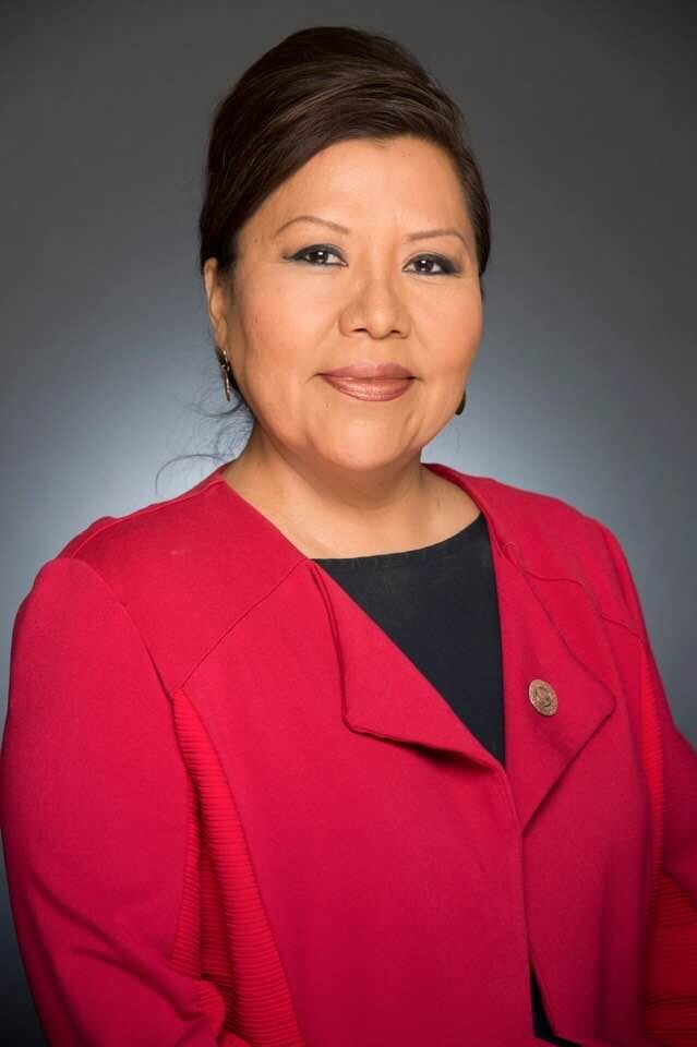 Jamescita Mae Peshlakai, senadora de Arizona