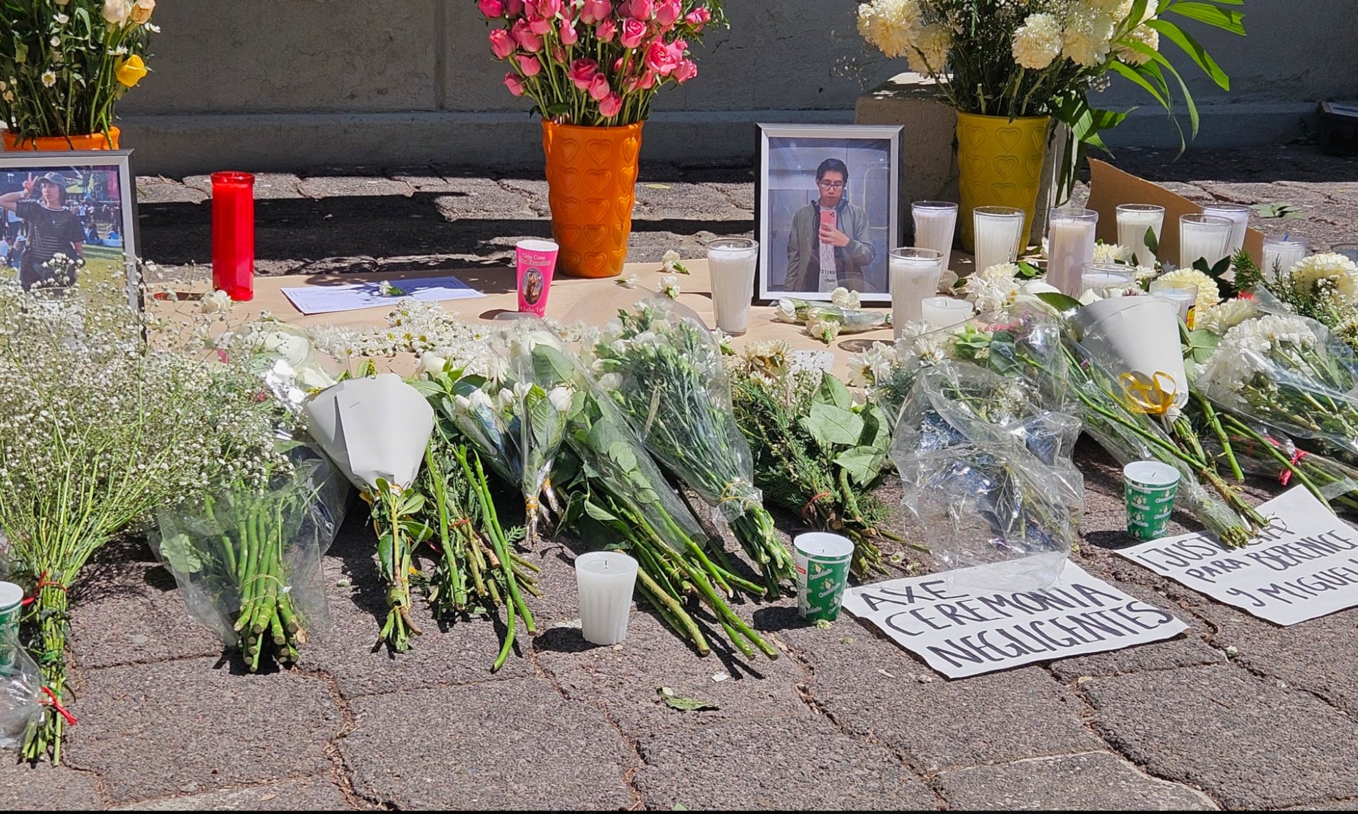 Homenaje FES Aragón UNAM por Berenice y Miguel muertos en Axe Ceremonia