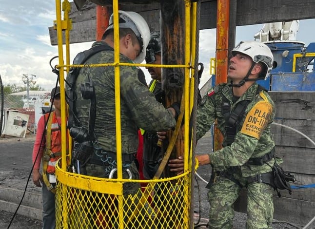 Personal del ERIE realizando labores de rescate en mina de Sabinas, Coahuila