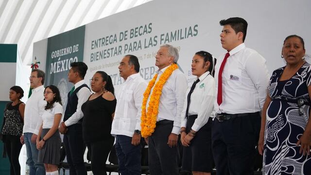El manejo del lenguaje lo tiene bien controlado y estudiado,