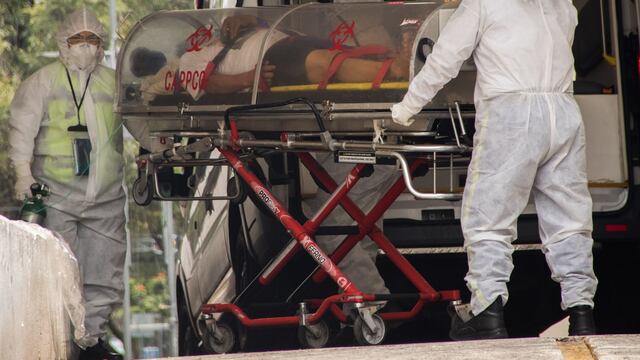 Se detectó paciente Covid-19 con variantes Delta y Mu