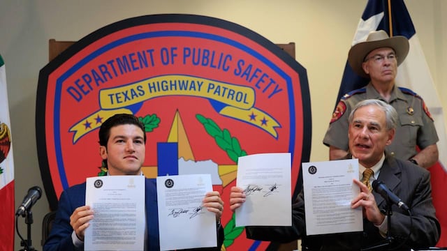 Samuel García y Greg Abbott