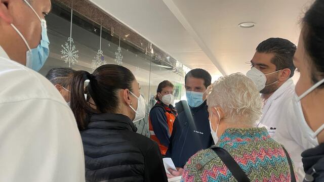 Claudia Sheinbaum sigue visitando hospitalizados en el hospital San Ángel Inn Chapultepec del accidente de Metro CDMX de la Línea 3