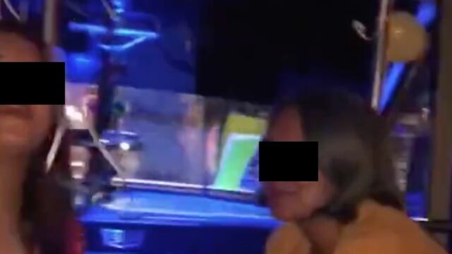 Fiesta en el Microbús