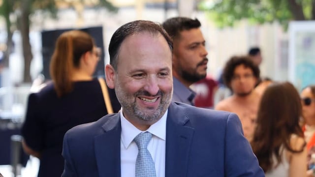 Santiago de la Peña Grajeda es un abogado y político local en Chihuahua