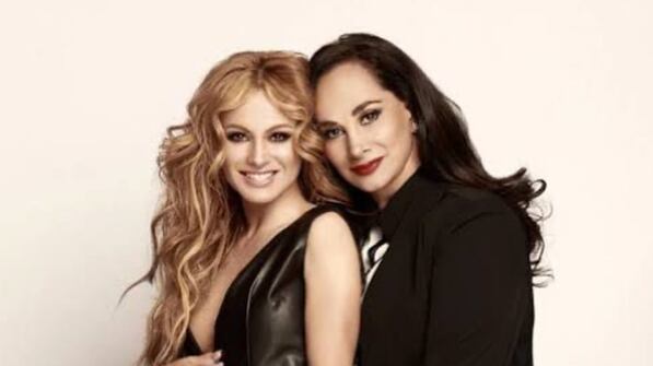 Paulina Rubio se ausenta de misa para su mamá Susana Dosamantes, pero hay una razón