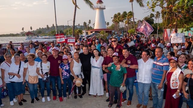 La exconsejera jurídica del Ejecutivo Federal planteó acciones en seguridad, turismo, juventud y mujeres.