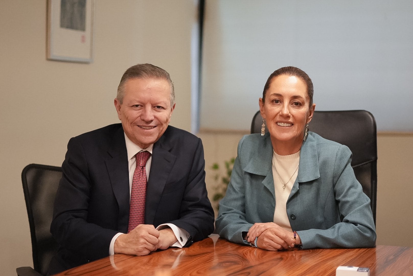 Arturo Zaldívar se reunió con Claudia Sheinbaum en cuanto presentó su renuncia a la SCJN