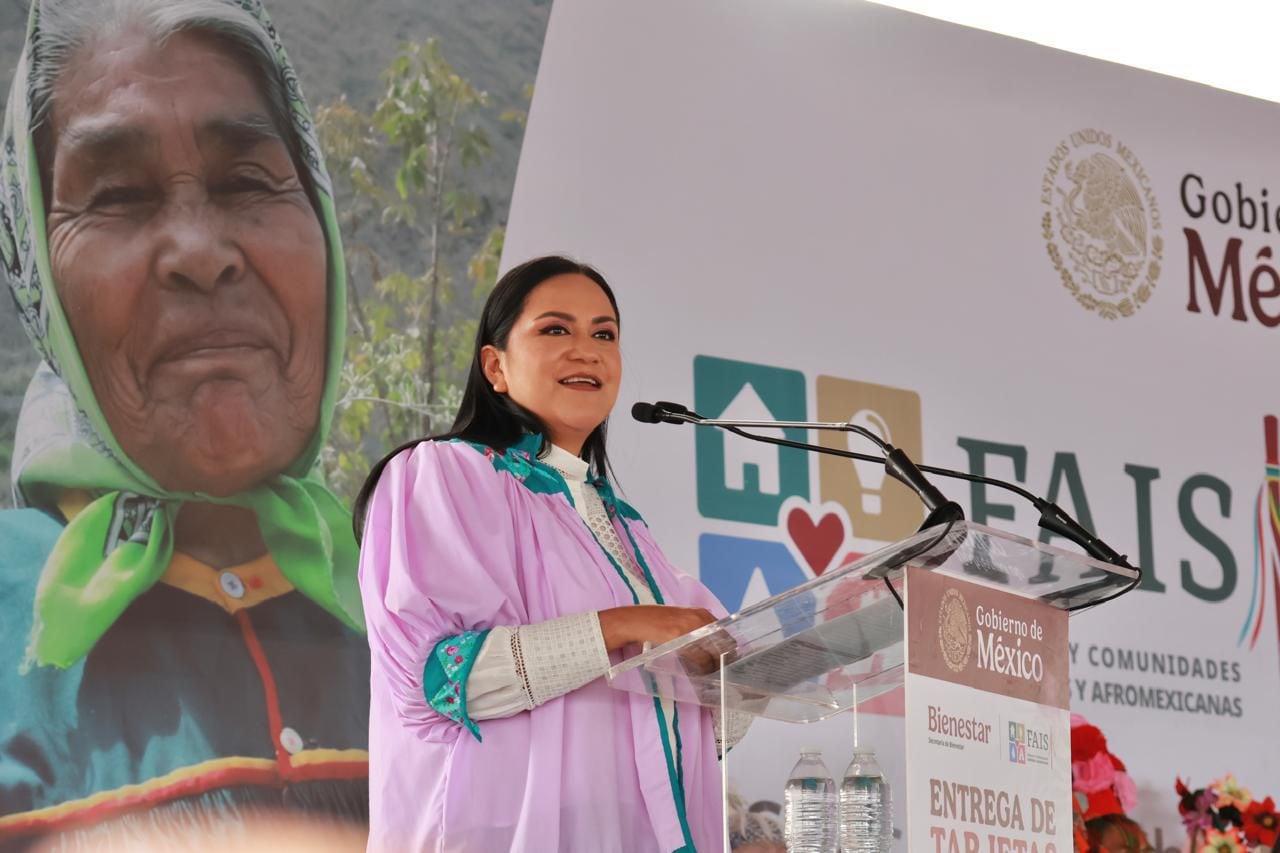Ariadna Montiel entrega recursos del FAISPIAM a comunidades indígenas en la sierra Tarahumara