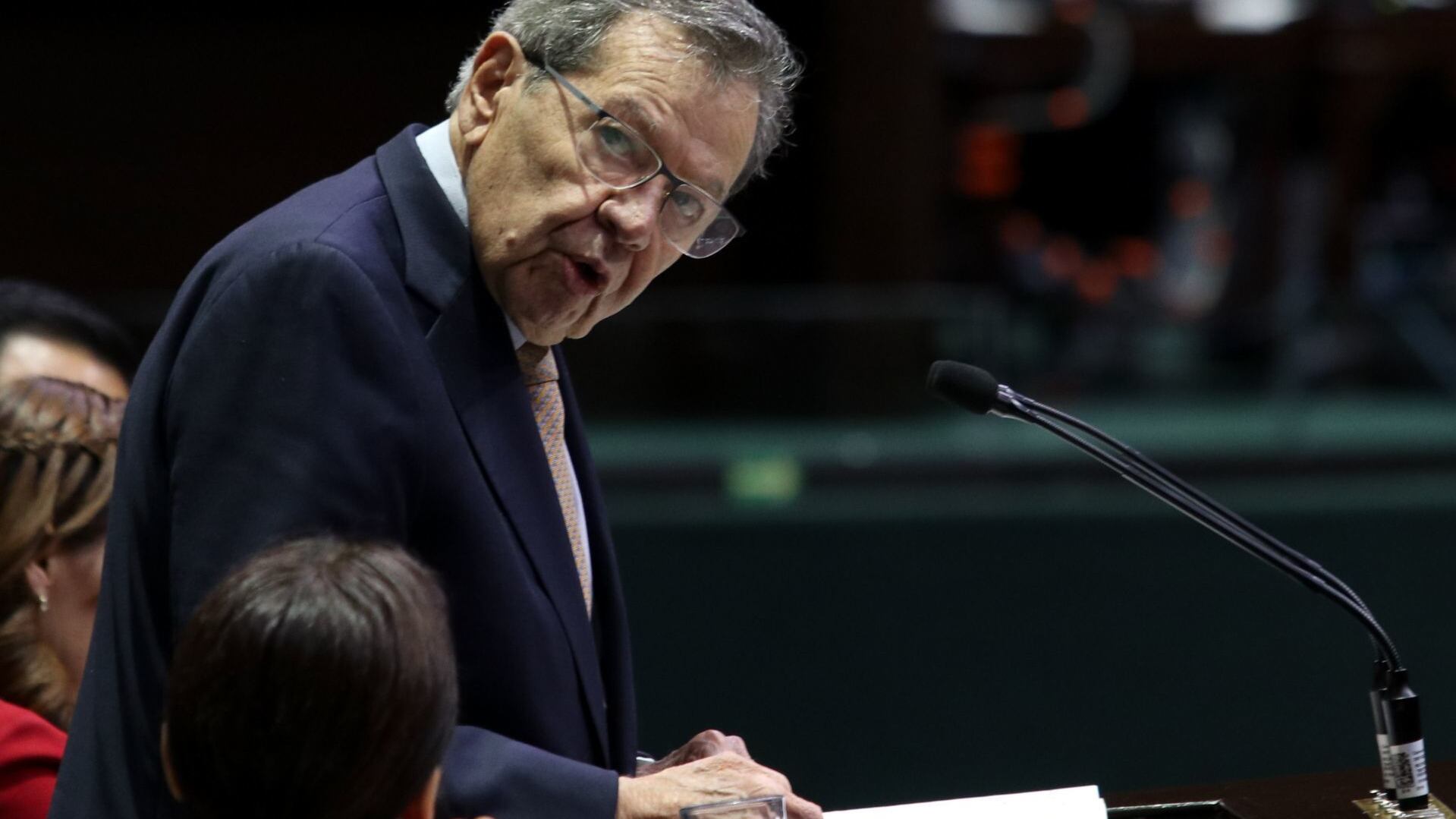 Rechaza Muñoz Ledo dar al Ejecutivo "facultades unipersonales" en ley de presupuesto