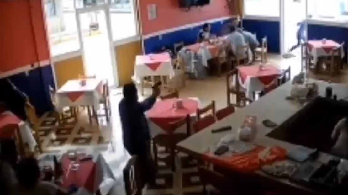 Fiscal de Veracruz y diputada son atacadas a balazos en restaurante