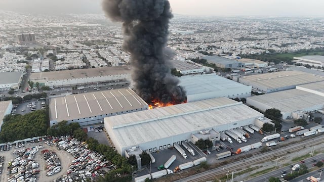 Incendio en Parque Industrial de Escobedo