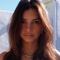Emily Ratajkowski presume su embarazo al natural