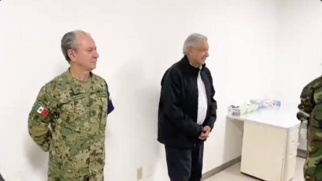 AMLO recorrió un hospital de la Semar