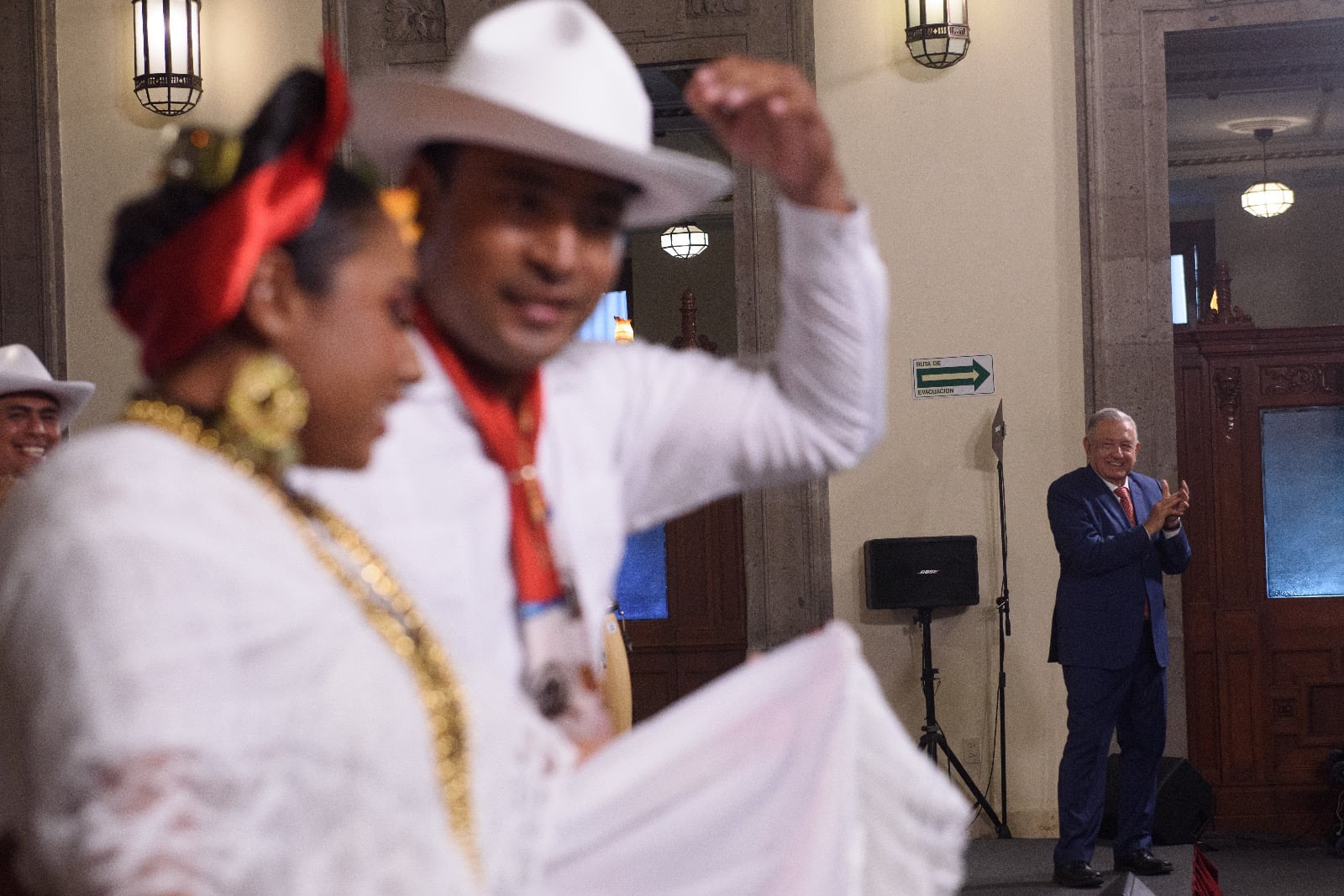 Mañanera de AMLO hoy 10 de mayo, Día de las Madres