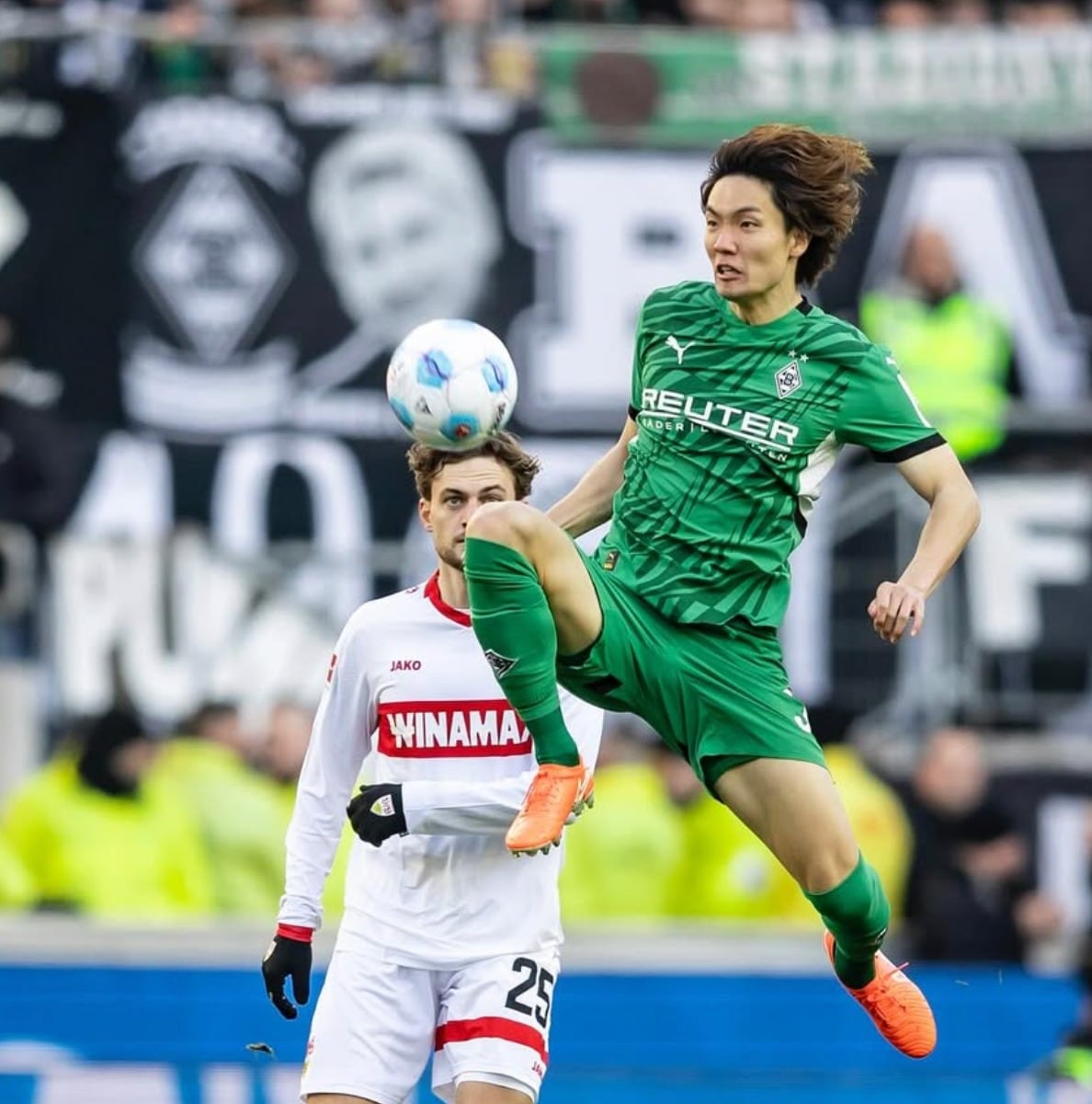 Ko Itakura, defensa de la selección de Japón.