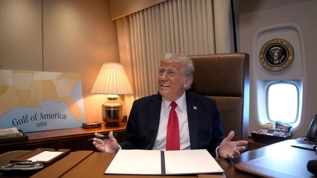 Gobierno de Donald Trump ya llama "estado 51” a Canadá.