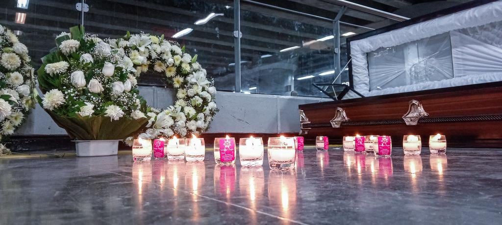 Ataúd en Línea 12 del Metro CDMX a 3 años del desplome