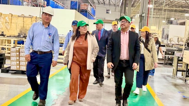 San Luis Potosí fortalece su liderazgo automotriz con inversión japonesa.