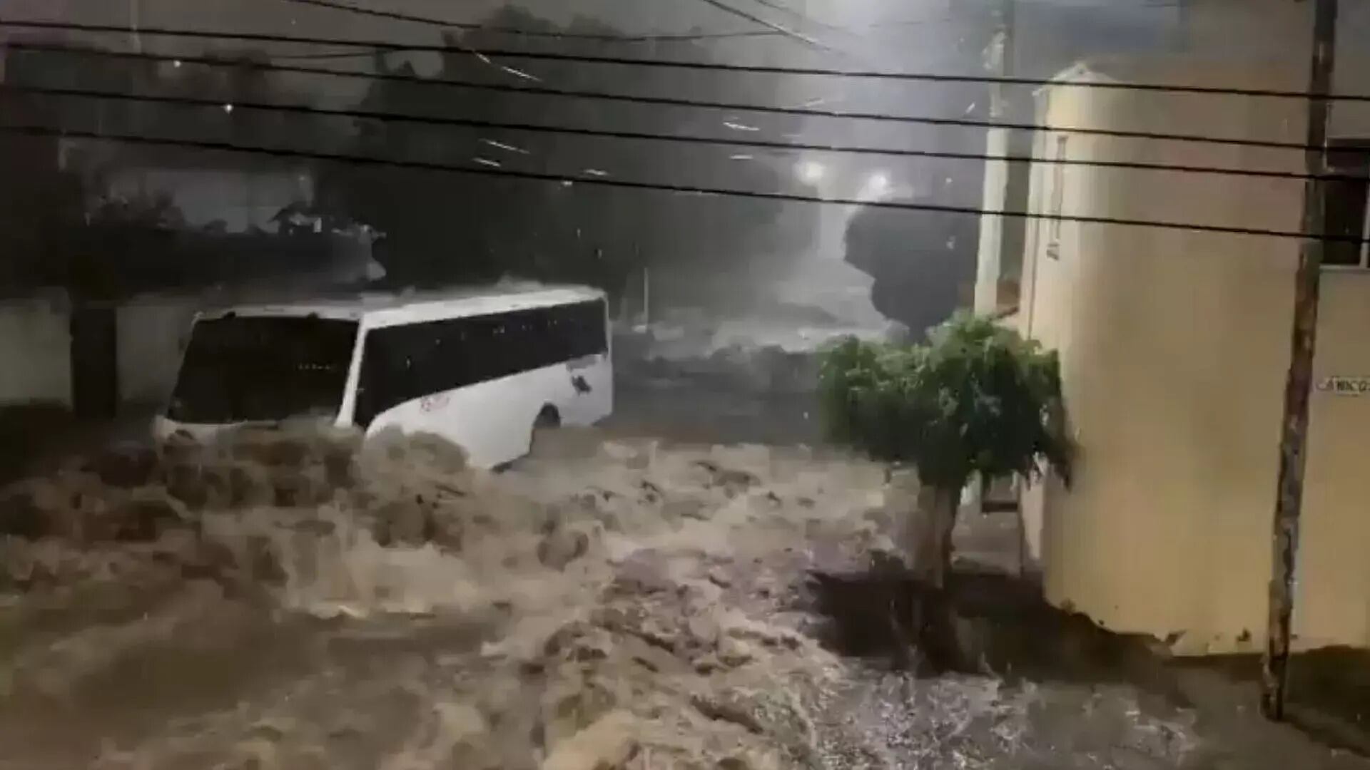 ¿Qué pasó en Querétaro? Amanece inundado y hay 2 personas muertas