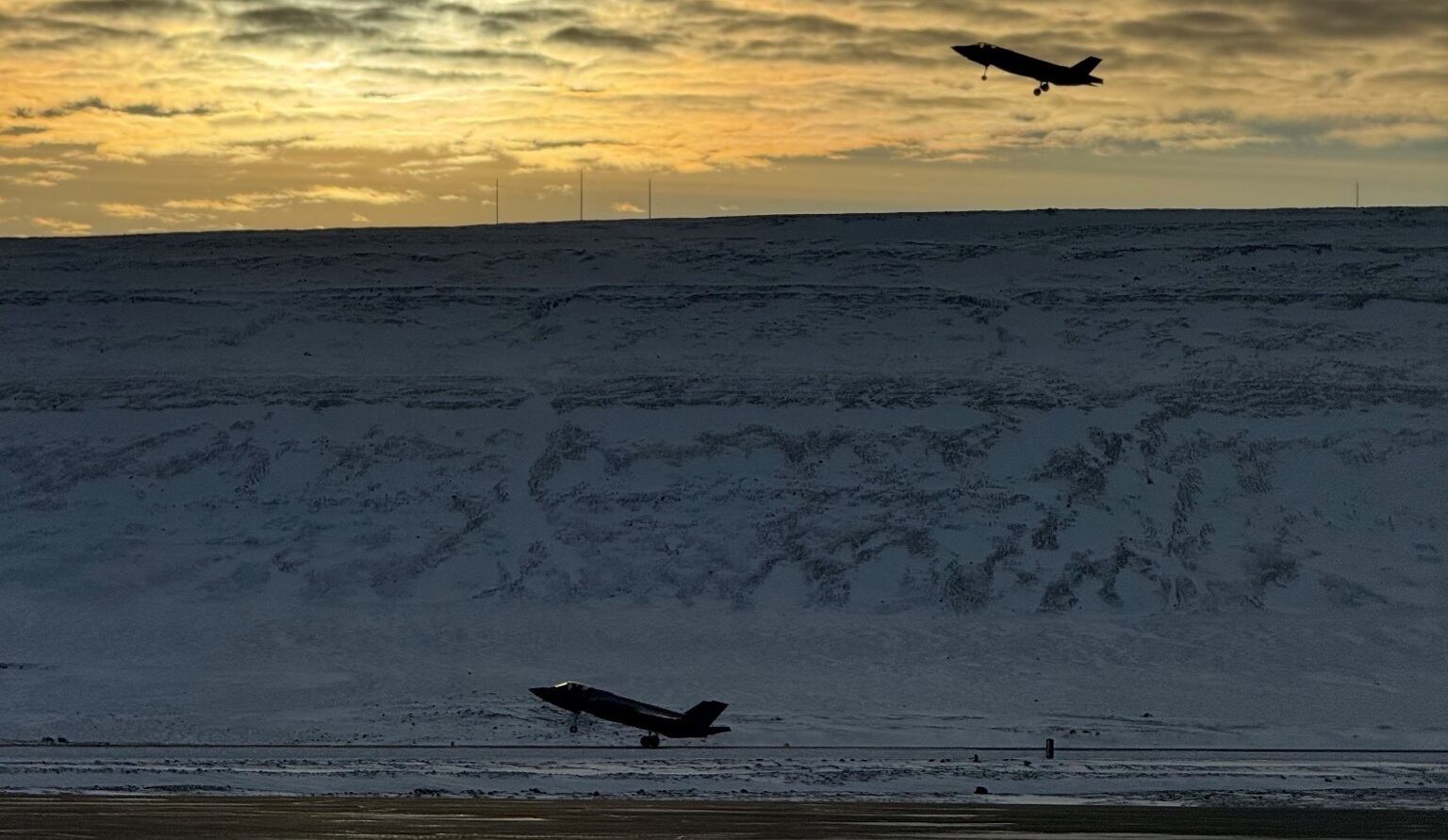 Aviones de Estados Unidos llegarán a Groenlandia en operativo militar
