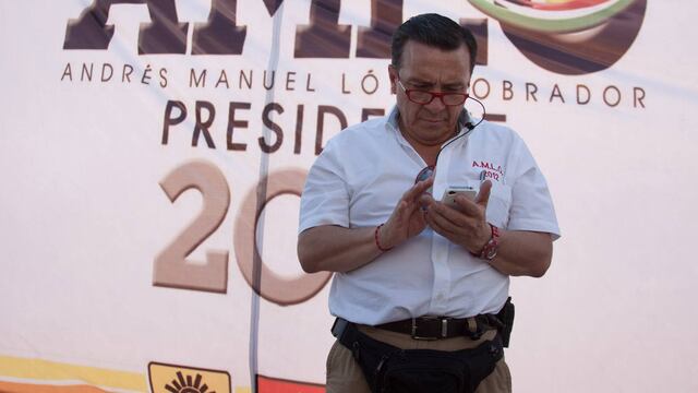 Nicolás Mollinedo durante la campaña presidencial de AMLO en 2012.