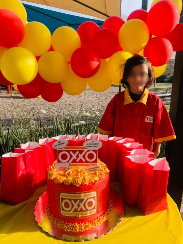 Fiesta temática de Oxxo