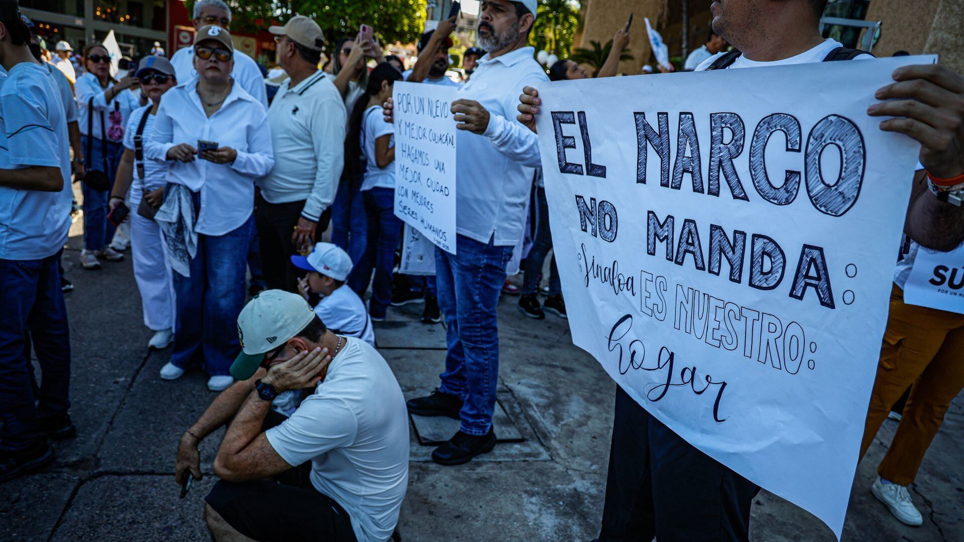Marcha por la paz y el fin de la violencia en Sinaloa: Más de 30 mil ciudadanos se visten de blanco en Culiacán