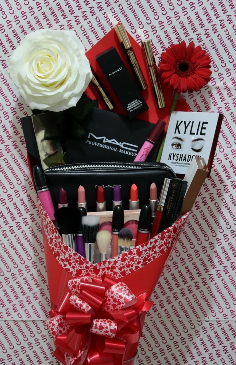 5 ideas de ramo de maquillaje para regalar hoy 25 de octubre