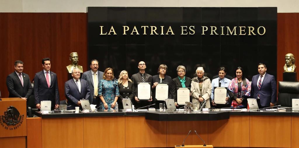 Designación de embajadas