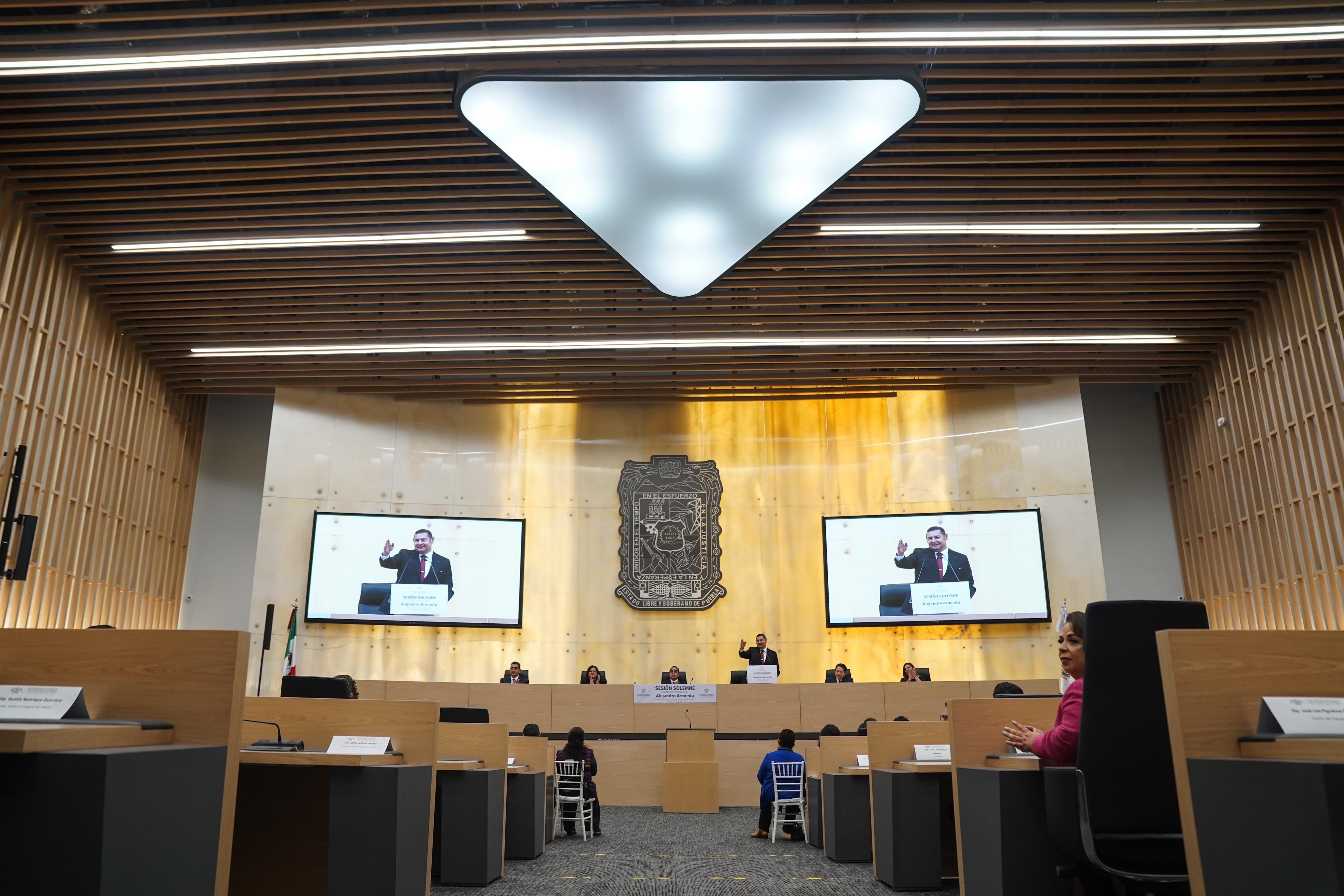 Alejandro Armenta, gobernador de Puebla.