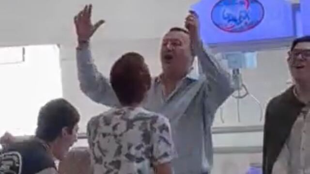 Toño de Valdés narró un partido de futbolito de unos fans en el cine.