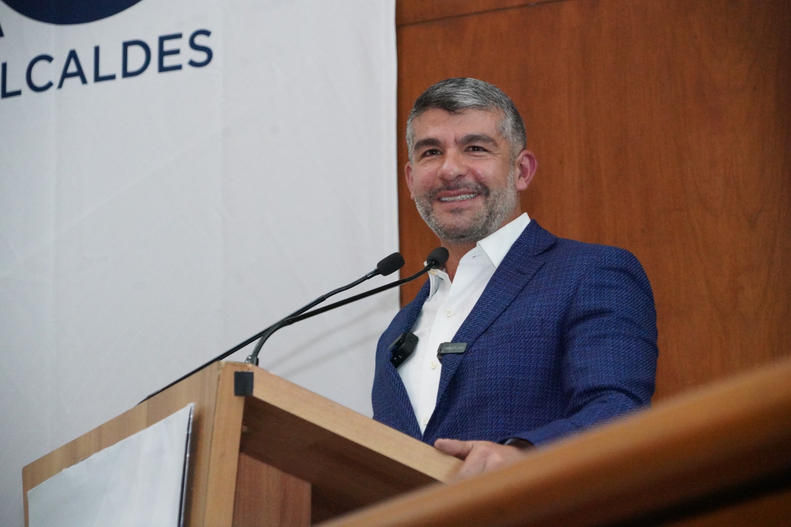 Mauricio Tabe plantea compensaciones para municipios afectados por fracking