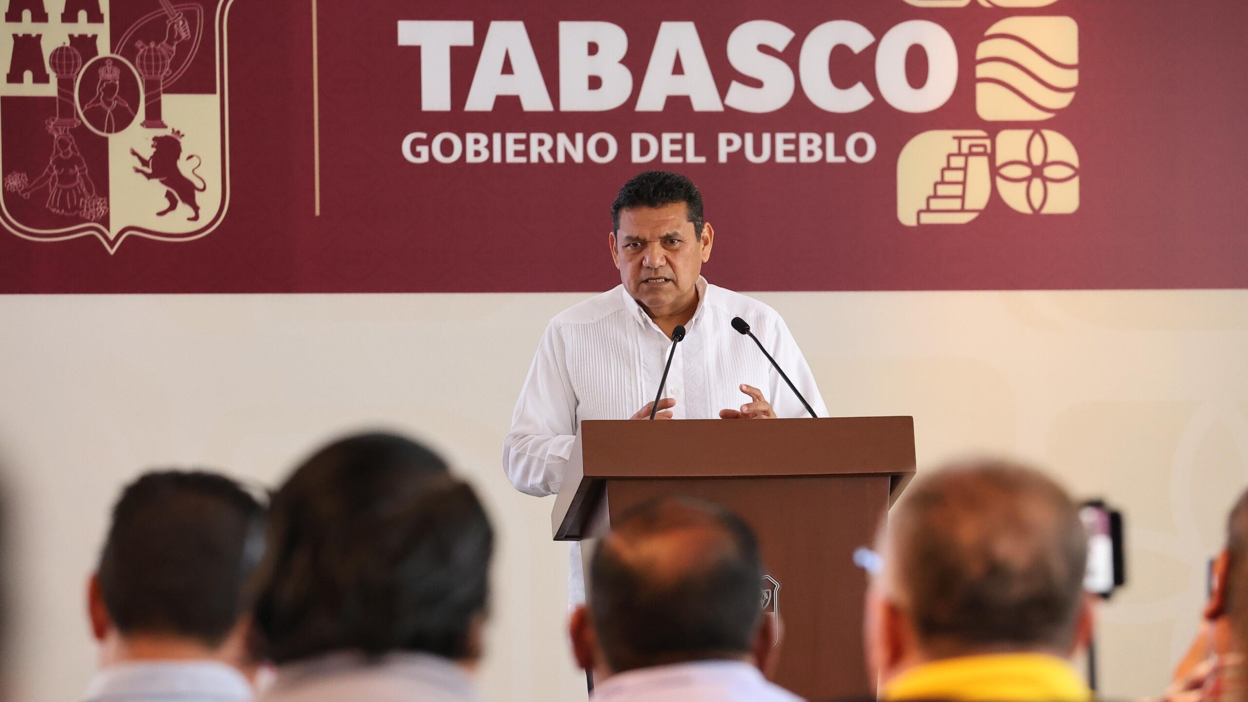 Javier May destaca crecimiento en Tabasco: Home Depot y Volaris anuncian proyectos importantes