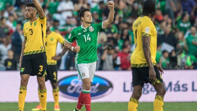 Chicharito festeja gol contra Jamaica