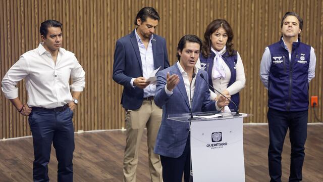 Felifer Macías impulsa estrategia para simplificar y digitalizar trámites