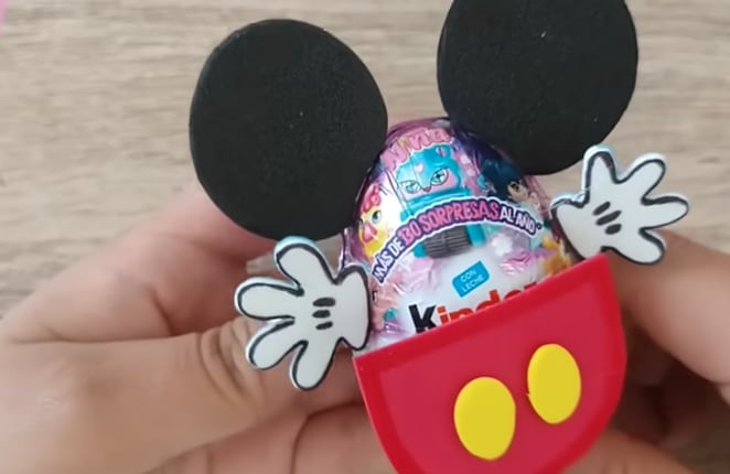 Ideas para decorar un huevo Kínder: Mickey Mouse