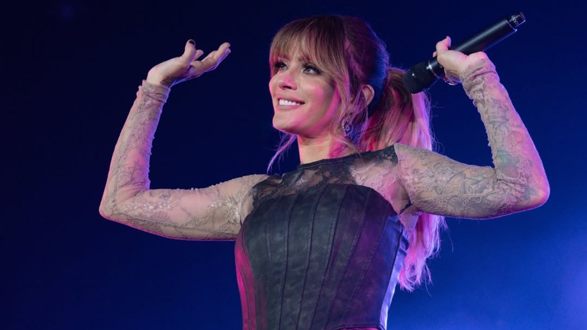 ¿A qué hora termina el concierto de Kany García en el Palacio de los Deportes? Horario del 17 de abril