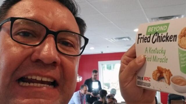 KFC en conjunto con Beyond Meat desarrollaron un concepto de restaurante piloto en Atlanta en Estados Unidos.