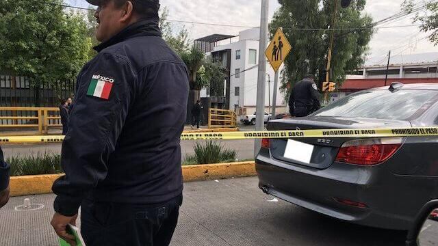 Hieren a balazos a conductor de BMW afuera de la FES Acatlán en Naucalpan