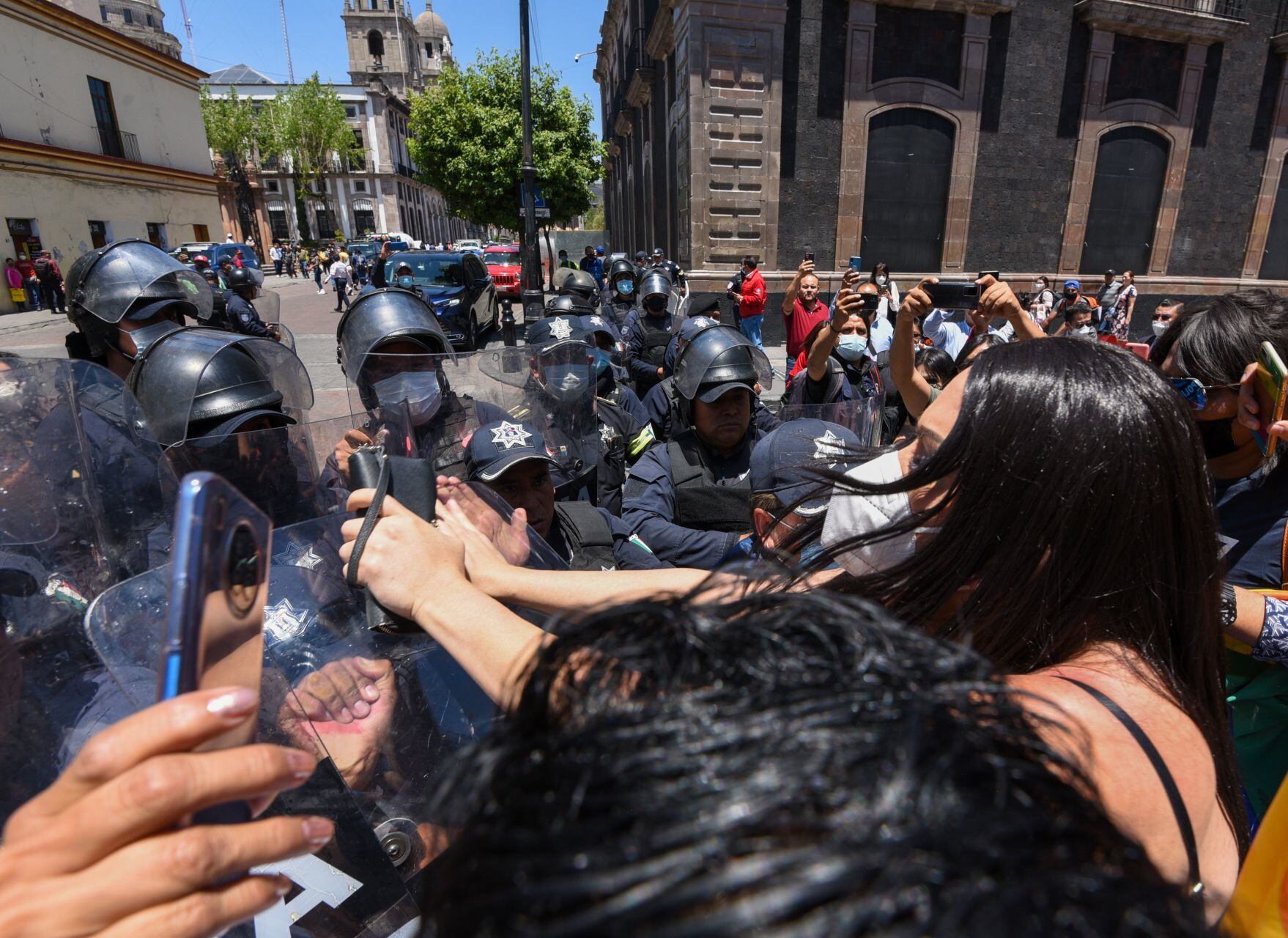 Agresiones de policías del Edomex contra manifestación LGBT