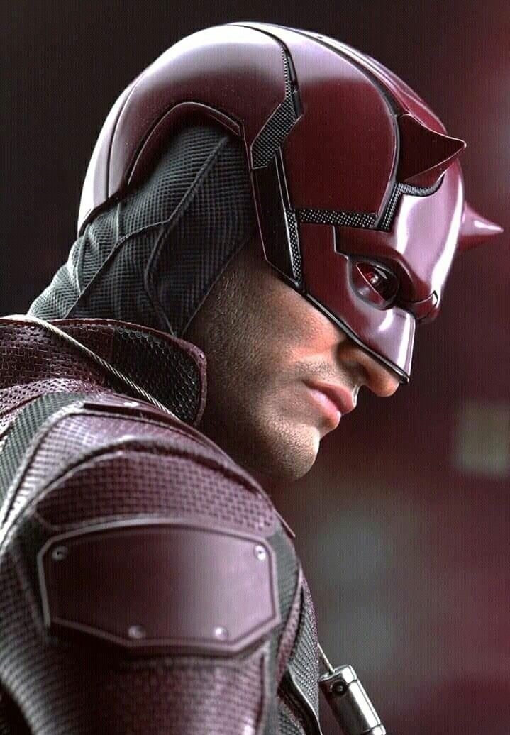 Charlie Cox como Daredevil