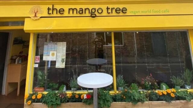 Restaurante vegano en Reino Unido incluirá carne en su menú