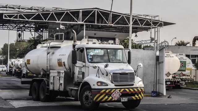 Implementan licencia E-13 para transportistas de sustancias peligrosas